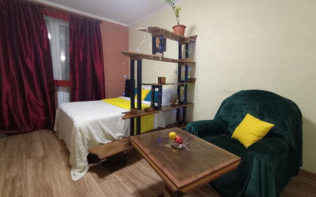 Квартира Live-In-Comfort на Творчества 1к1