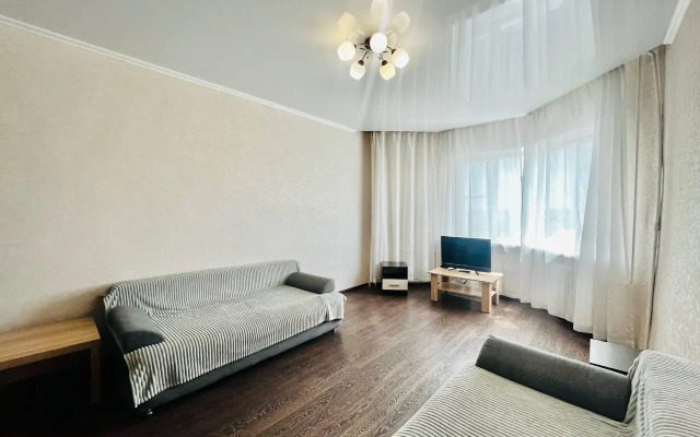 Uyutnye Ryadom S Naberezhnoy Apartments