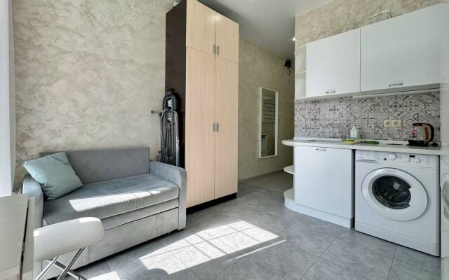 With balconies and mountain views on Meletyan 5a Flat