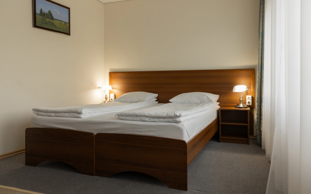 40 Meridian Arbat Hotel