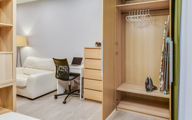 Апартаменты Улучшенные с Видом на Город Business Apartments