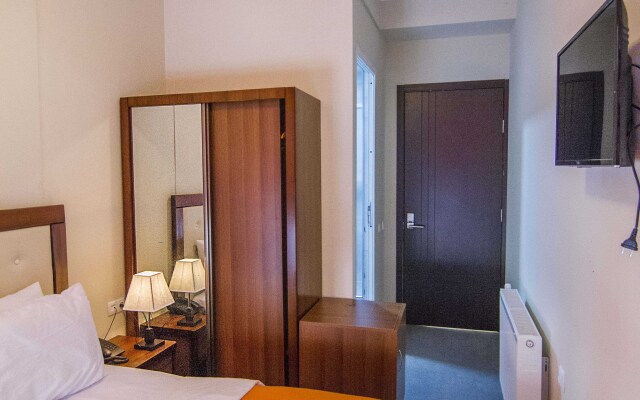 Rogas Home Hotel