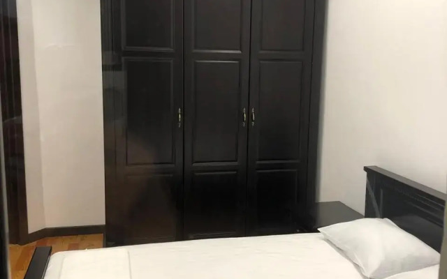 Uyutnaya Kvartira v Tsentre Goroda Flat