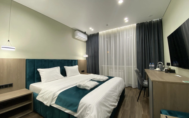 Royal Status Hotel