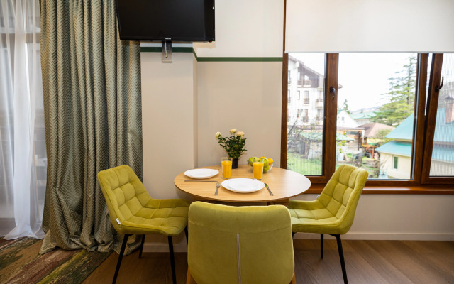 Stylish studio on Turchinsky 35 Apartment