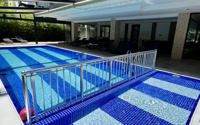 Semeynye Best Home 25 - Cleopatra Exclusive, Center Apartments