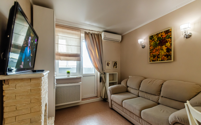 2-K Kvartira Na Lukacheva 4 Apartments