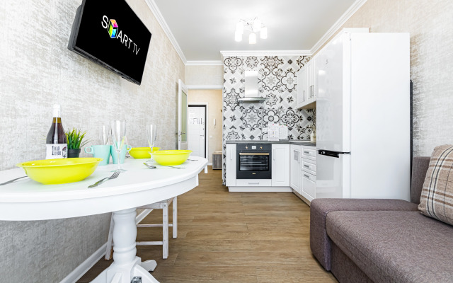 Апартаменты 2 Кровати Диван 6 гостей Центр Краснодара 22 Этаж Smart TV и Вид из Окна