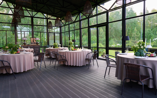 Freezone Inn Hotel	