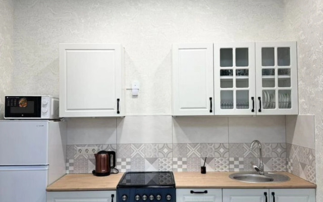 Na Ulitse Druzhby 28/7 Flat