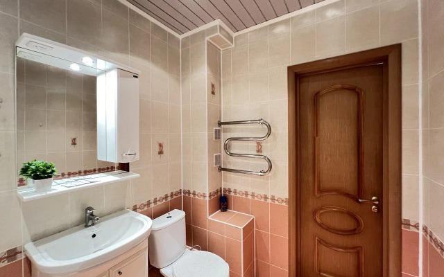 Na Naugorskom Shosse 76 Flat