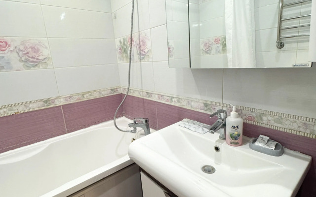 S zaseleniem 24/7 luchshiy servis posutochno 50 Flat