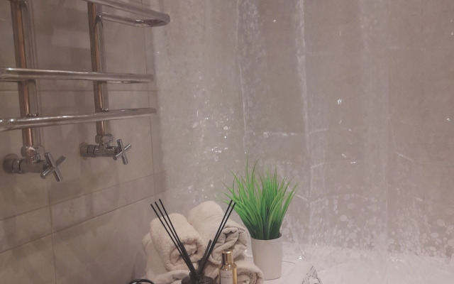 Квартира на Пр Микрорайон  Горняк Д 22