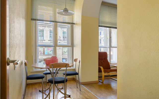 Апартаменты на Невском