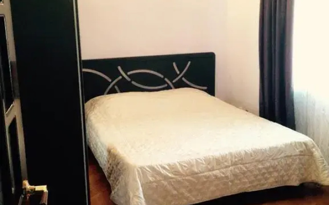 Apartment na Vasiliya Lakoba 1