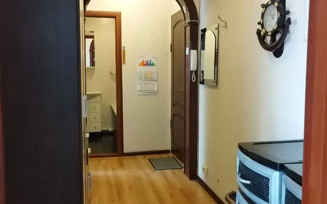 Vmestitelnaya I Uyutnaya 2 Komnatnaya Flat