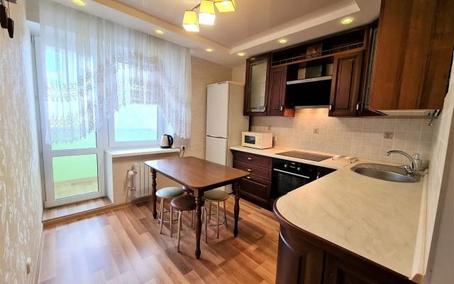 Chetyrekhkomnatnye v Tsentre Apartments