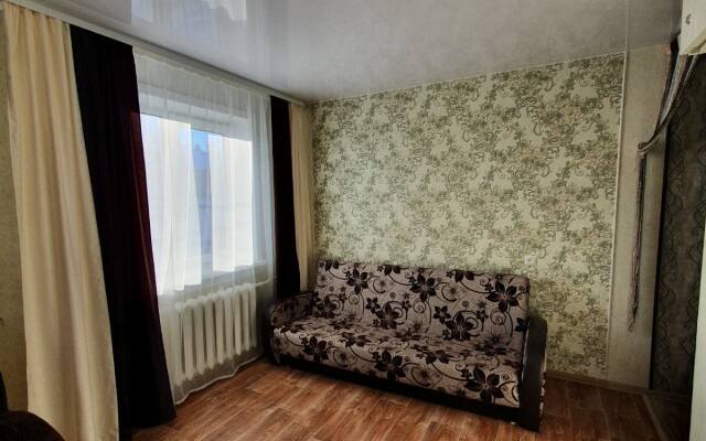 Na ulitse Obrucheva 6a Apartments