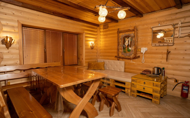 Частный Дом в Горах с Бассейном