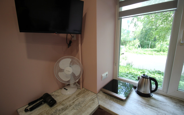 Квартира студия возле метро