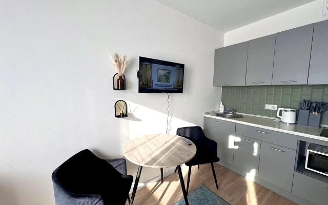 Dizaynerskaya na 33 Etazhe Flat