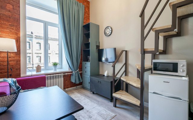 Квартира Комфортная студия с дизайнерским ремонтом