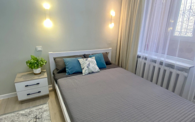 3-komnatnaya Na Kairbekova Flat