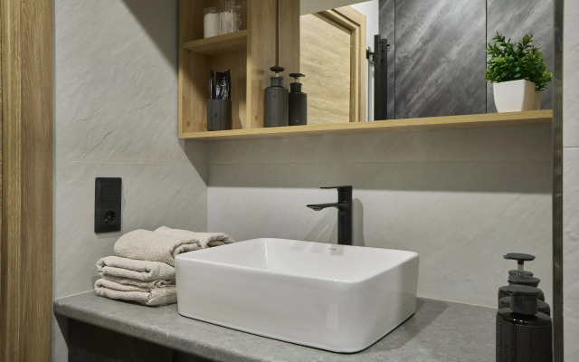 Апартаменты современные на Нагатинской Wow Apart