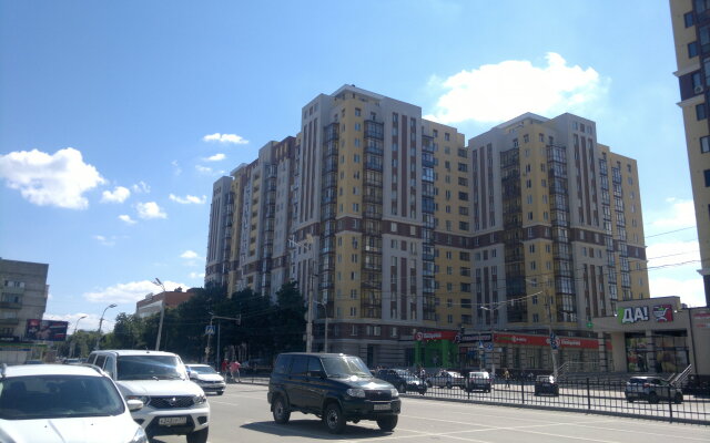 Na Vokzal'Noj 55b Apartments