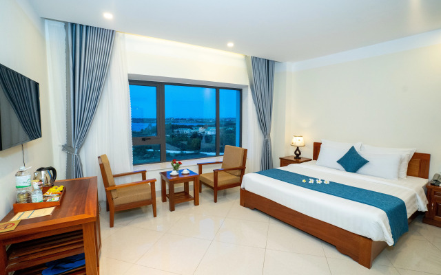 Navy Cam Ranh Hotel