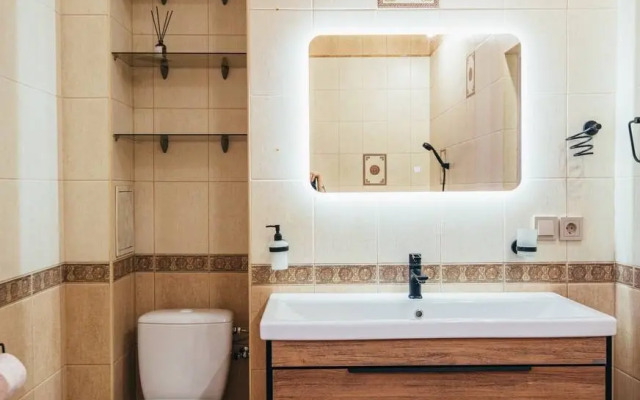 V Tsentre Goroda S Zelenym Sadom Private house