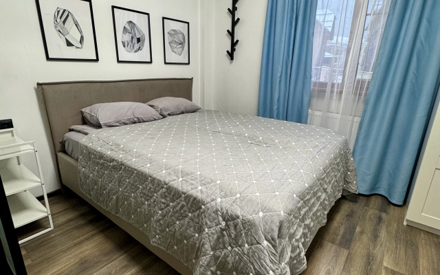 Квартира Студия 40 кв м в центре Эсто-садка