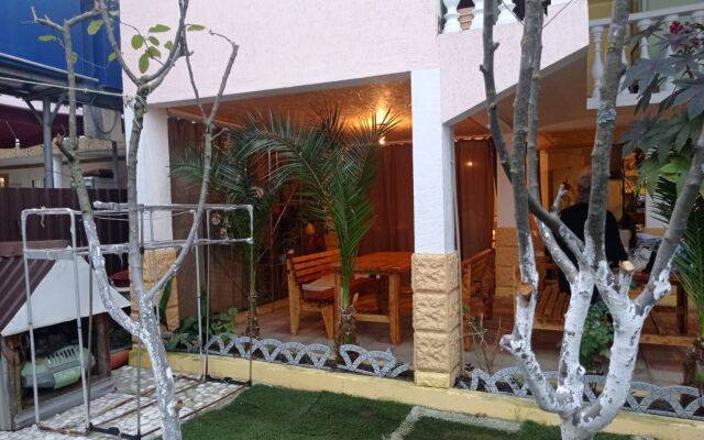 "San-Mariya" Guest House