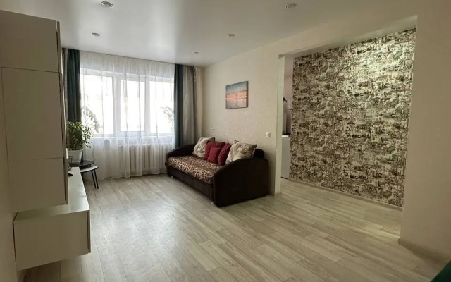 Na Ulitse Karla Marksa Flat