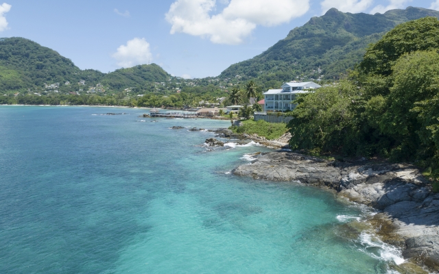 VallonEnd Beach Front Villa