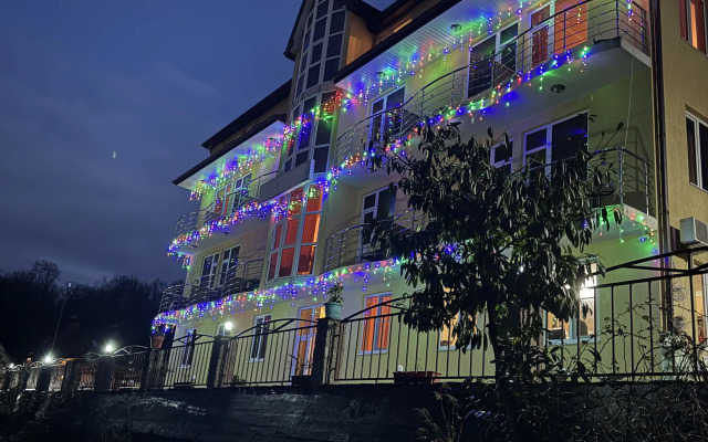 Tsentr Semeynogo Otdykha 7ya Deluxe Guest house
