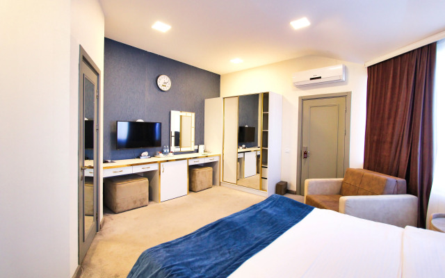 Sunday Boutique Hotel