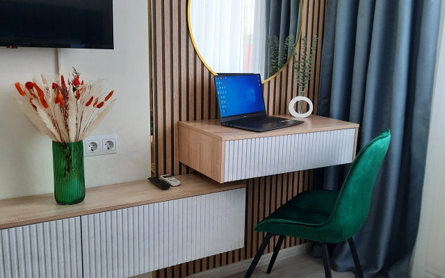 Kvartira Dizaynerskaya V Zhk Rodnikovaya Dolina Flat