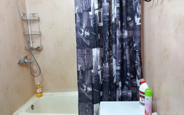 U vechnogo ognya Flat