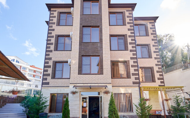 Sunny city Apartments