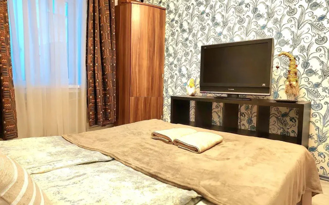 V Tsentre Srednevekovyya Flat