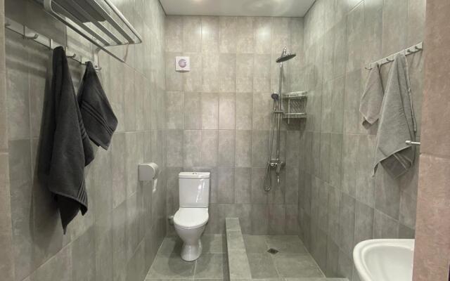 Tri Bogatyrya Apart Hotel