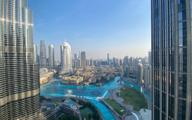 Апартаменты Deluxe 2BR with Burj Khalifa and Fountain View