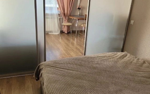 Na Ulitse Krasnykh Madyyar 66 Flat