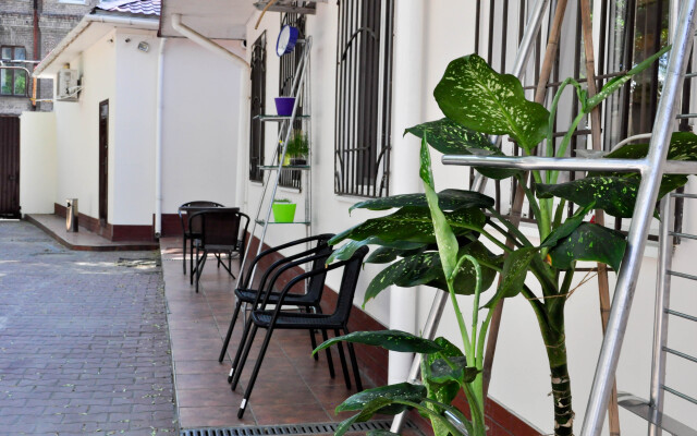 Old Courtyard Hostel