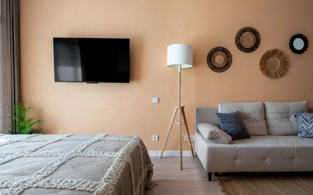 S Balkonom I Vidom Na Gory Flat