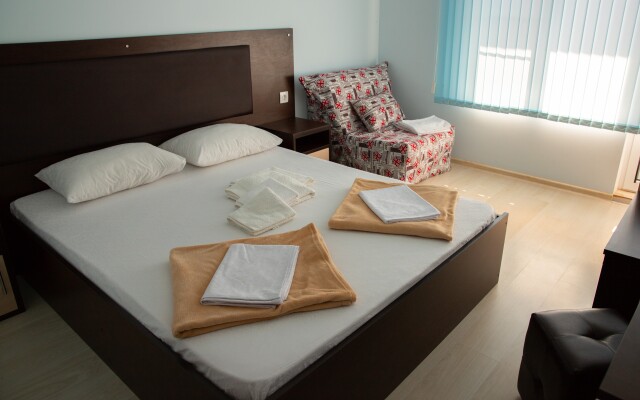 Garden Town Hotel