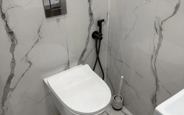 Uyutnaya S Potryasayuschim Vidom Flat