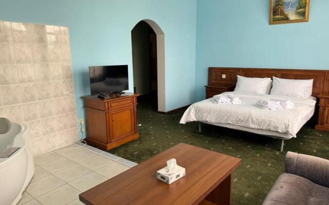 Lalaner Hotel