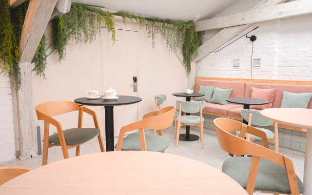 Отель Centeral Hotel